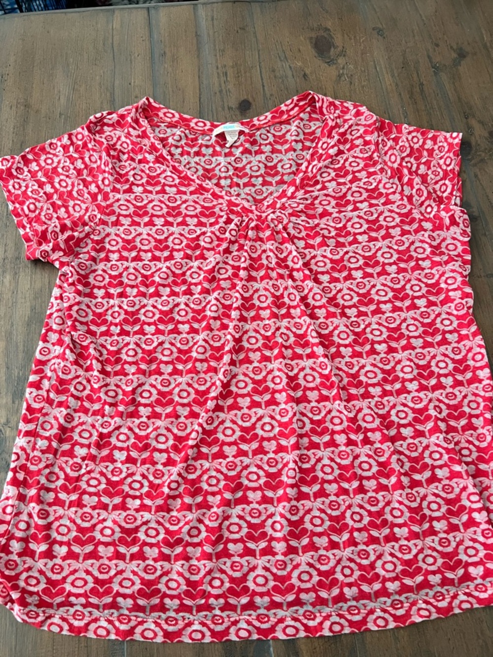 Red & White Floral Twist-Front Short Sleeve Top